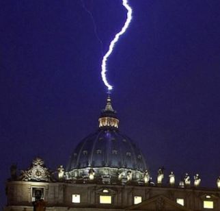 lightning_strikes_vatican_david_wilcock_article